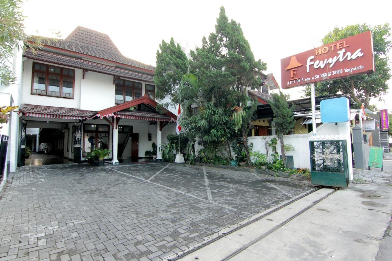 Hotel Fevytra Syariah Yogyakarta Luaran gambar